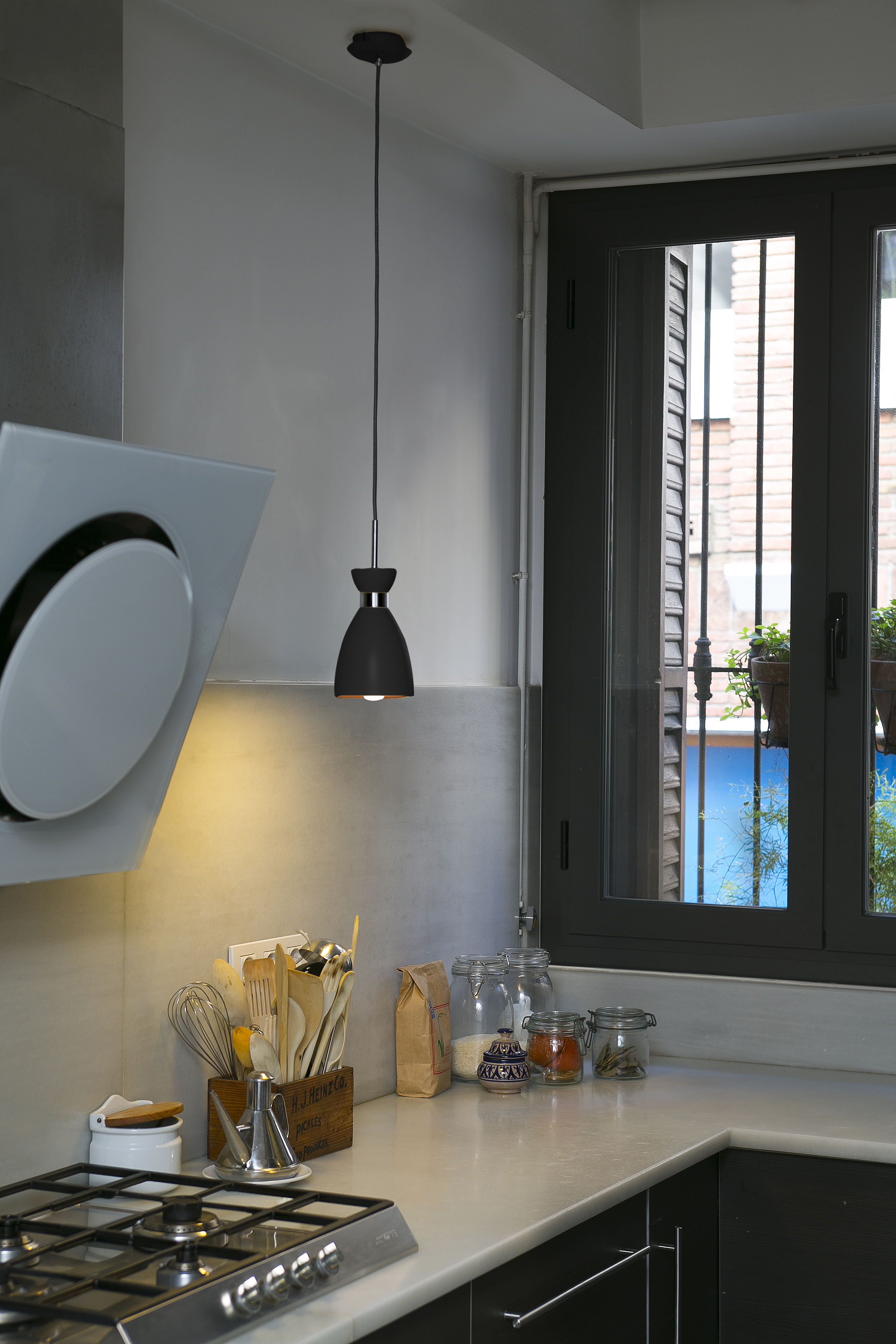 20050 RETRO BLACK AND COPPER PENDANT LAMP - Image 2