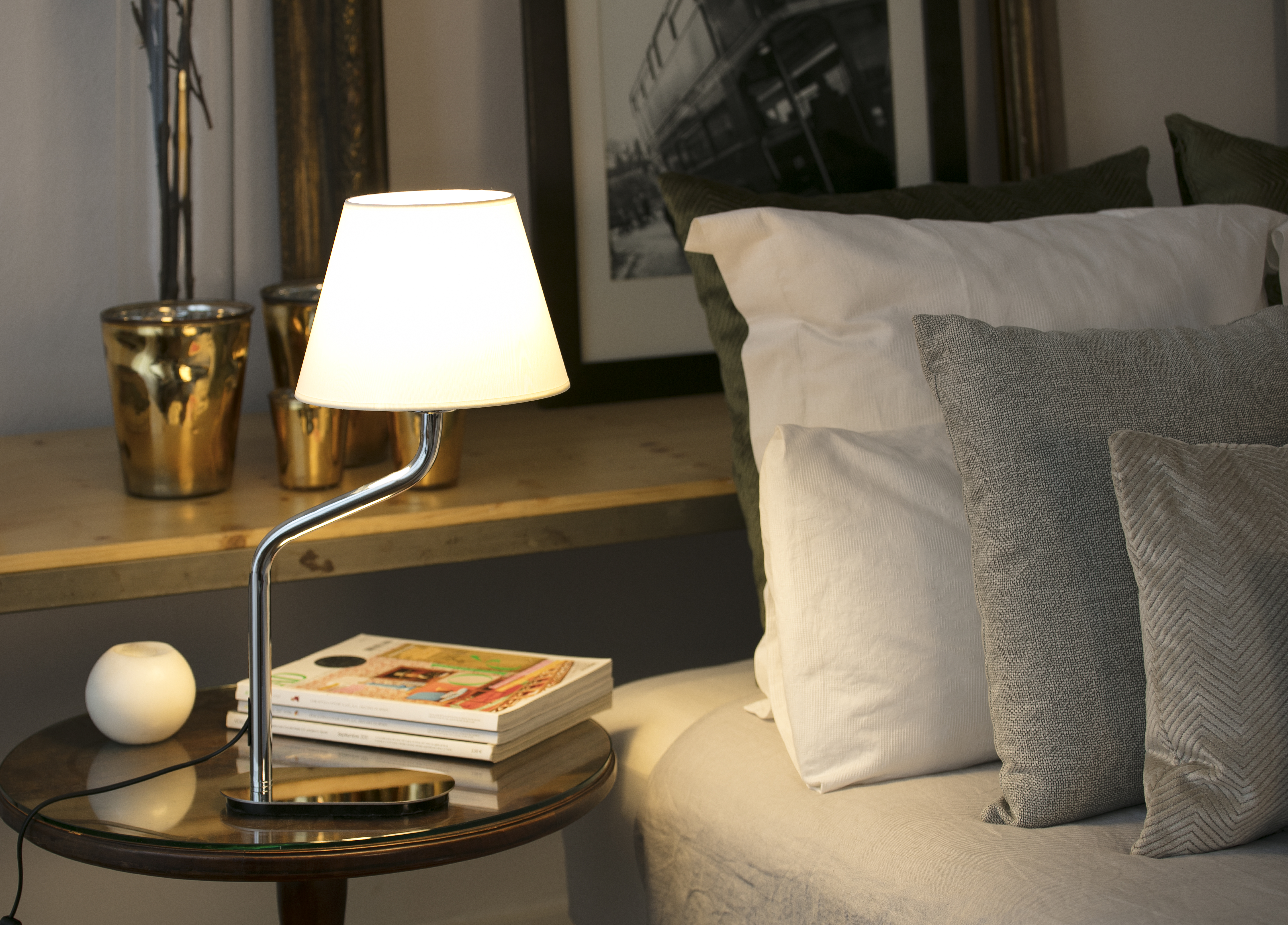 24008-13 ETERNA CHROME/WHITE TABLE LAMP - Image 2