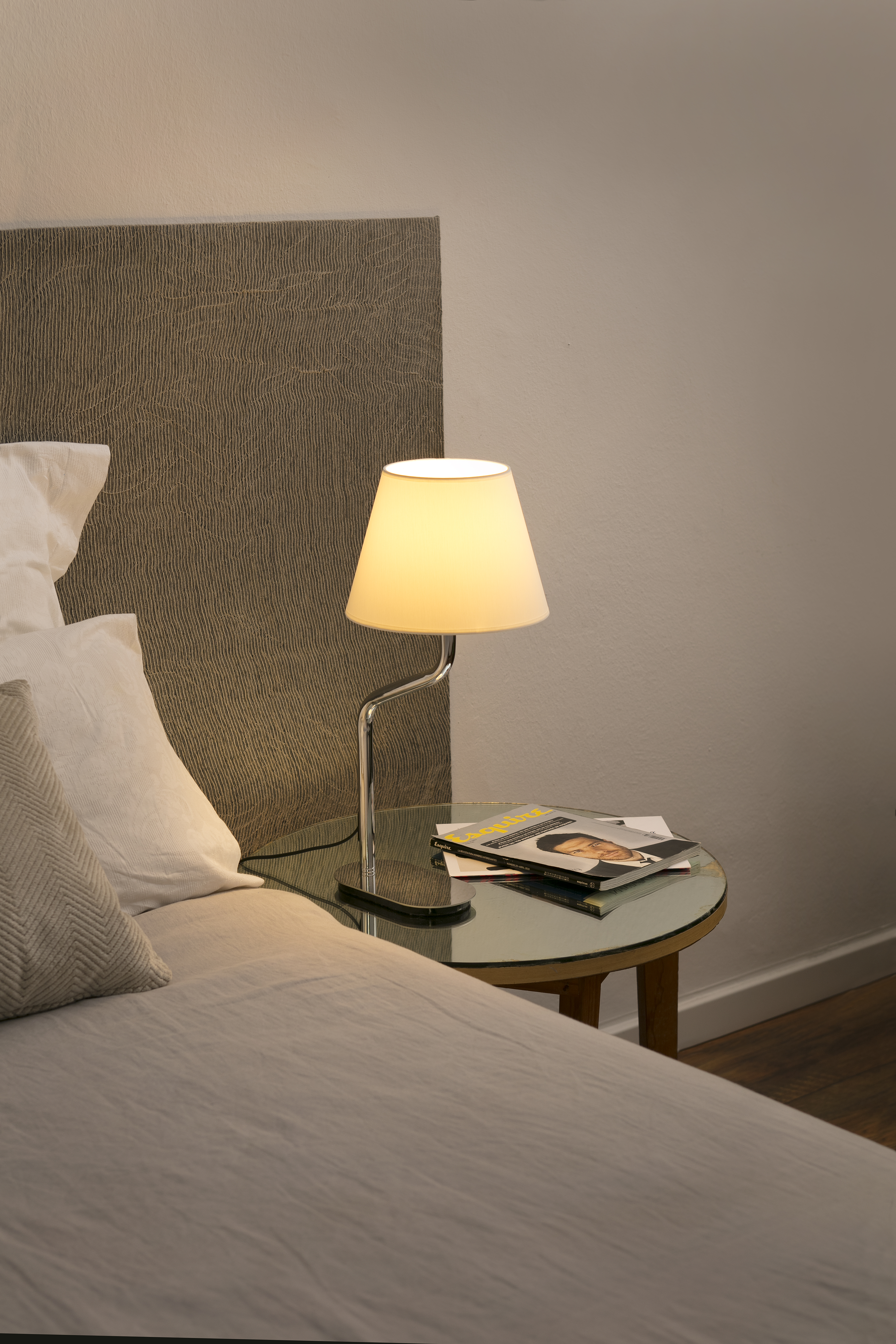 24008-13 ETERNA CHROME/WHITE TABLE LAMP - Image 4