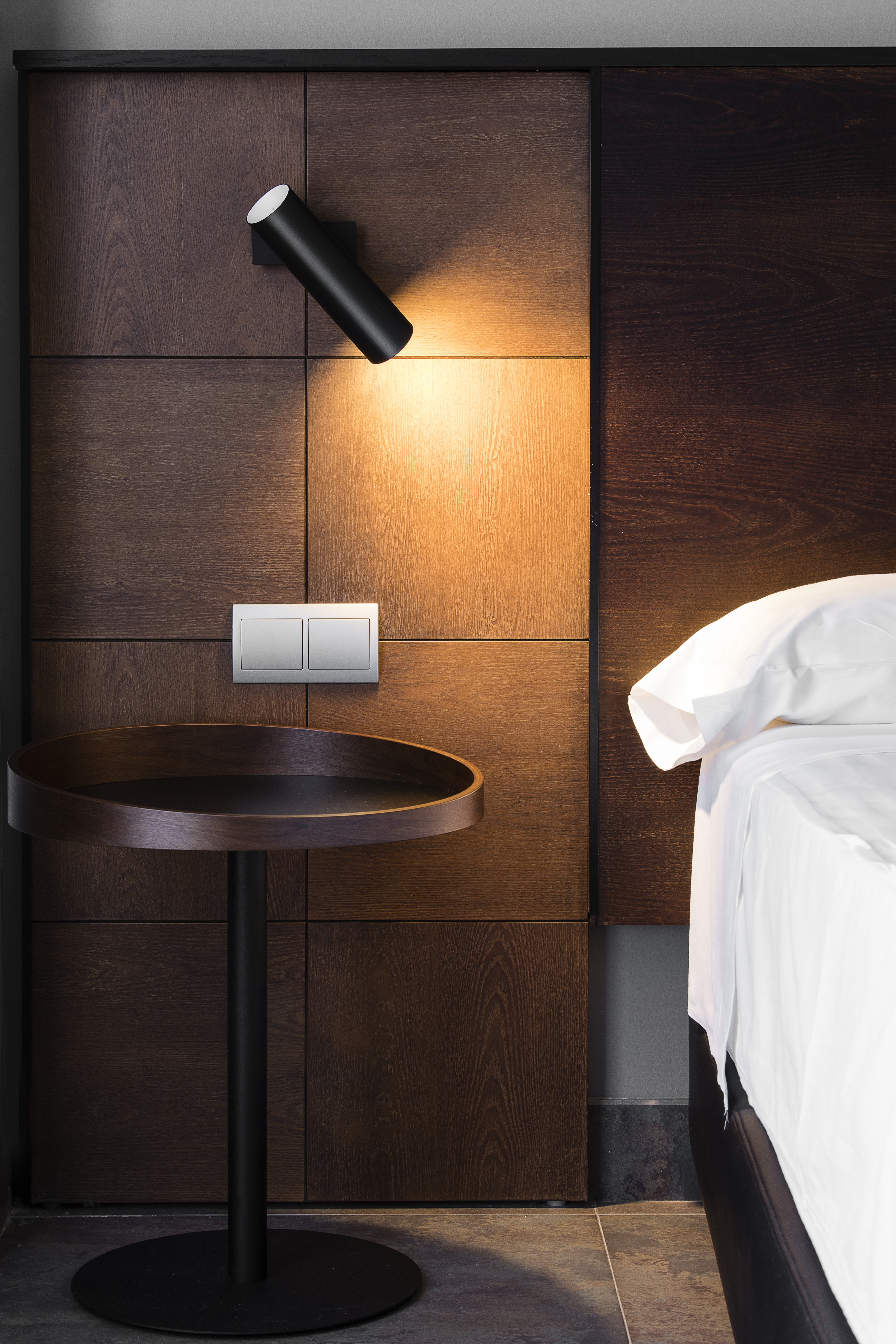 29874 LINK BLACK WALL LAMP 1L - Image 2